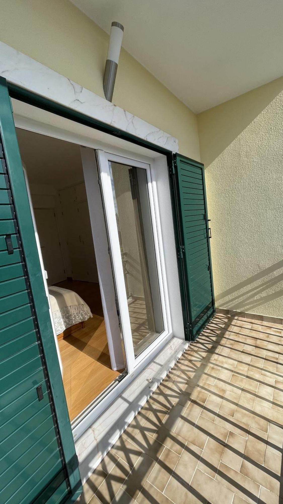 Lolik Villa Sobreda Εξωτερικό φωτογραφία